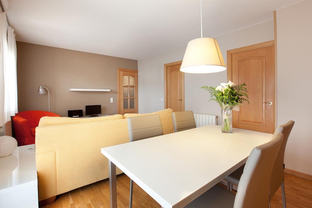 LetsGo Sagrada Familia Penthouse Barcelona Quarto foto